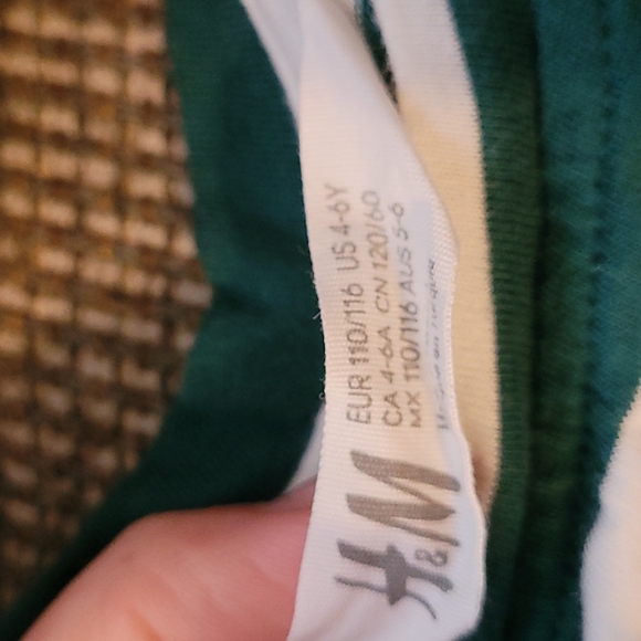 H&M 4/6Y Original Squad green&white strip long-sleeve tee - Picture 3 of 3